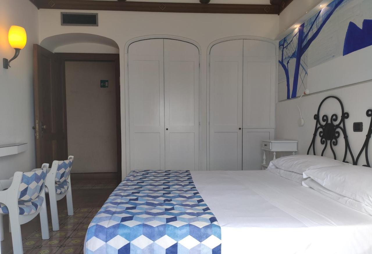 Taverna Del Capitano Marina del Cantone Экстерьер фото