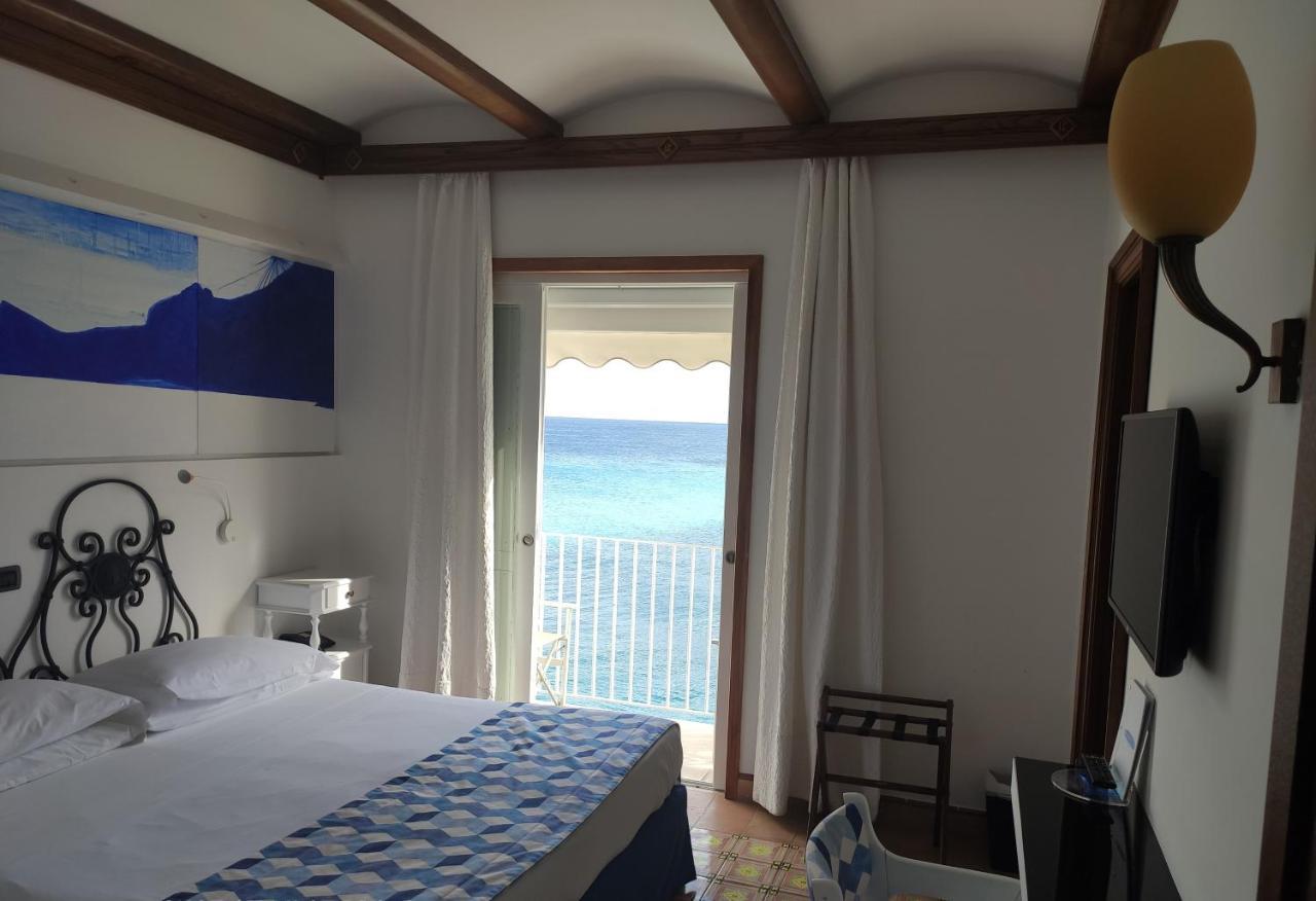 Taverna Del Capitano Marina del Cantone Экстерьер фото